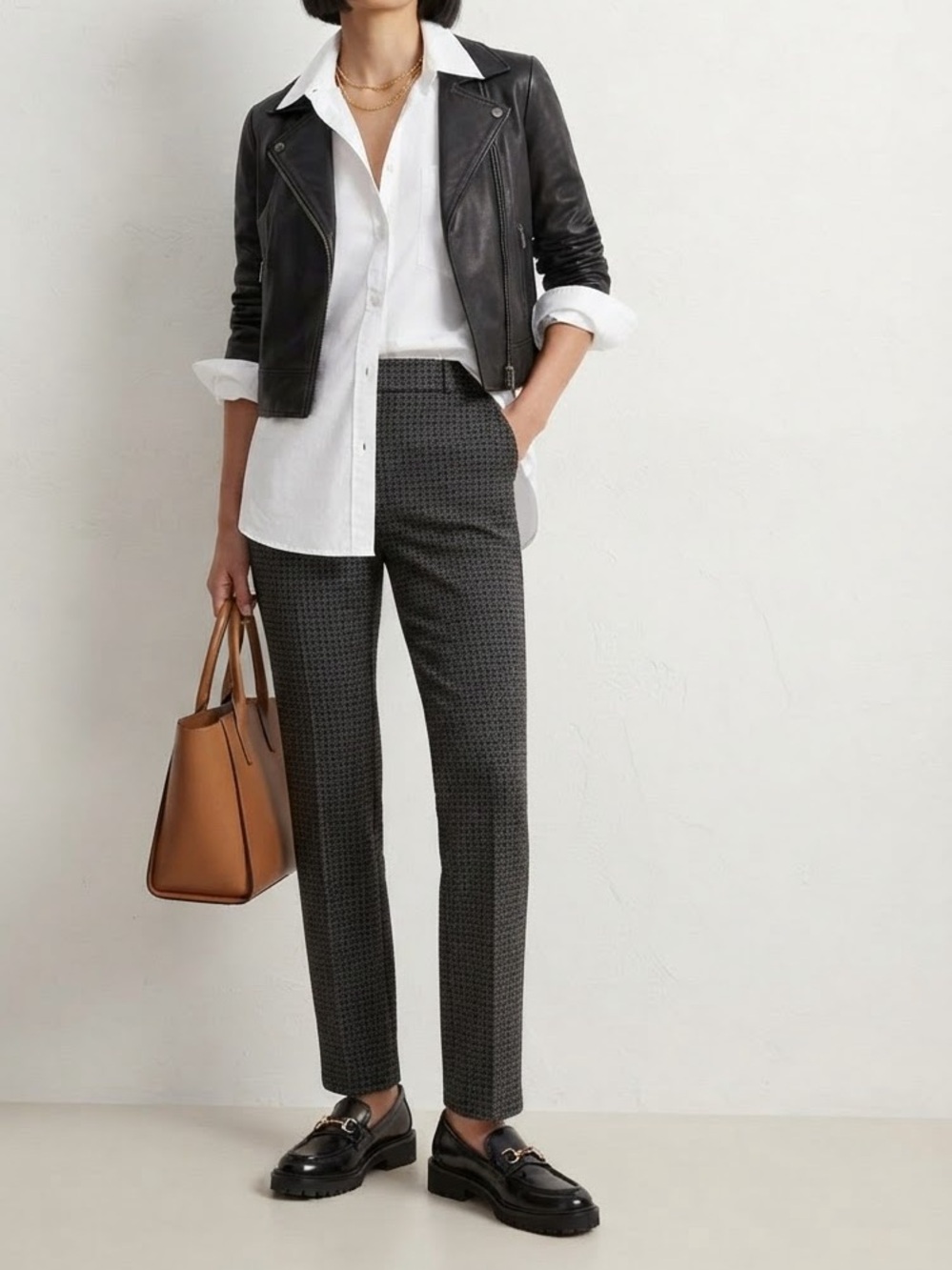 Chico's Black Textured Skinny Jeans-Style Pants